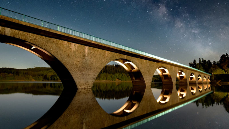 NRWs Himmel bei Nacht (Foto: SAT.1 NRW)