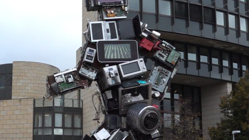 Kunst gegen Konsum (Foto: SAT.1 NRW)