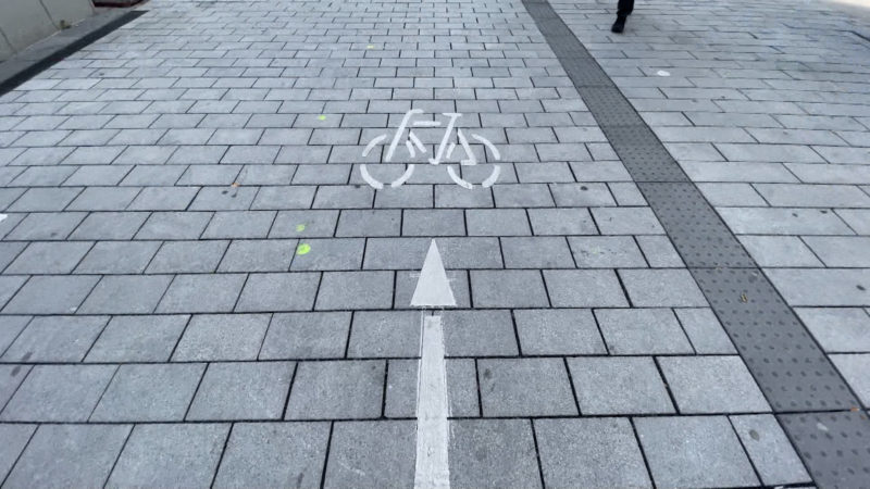 Radweg in der Fußgängerzone (Foto: SAT.1 NRW)