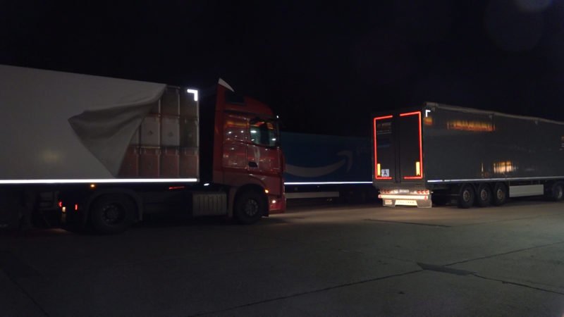 Lkw-Chaos auf den Raststätten (Foto: SAT.1 NRW)