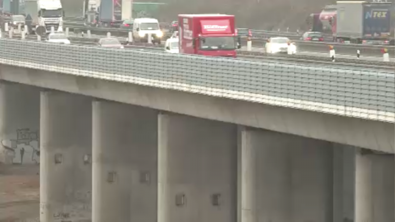 Auch Krefelder Rheinbrücke ist marode (Foto: SAT.1 NRW)