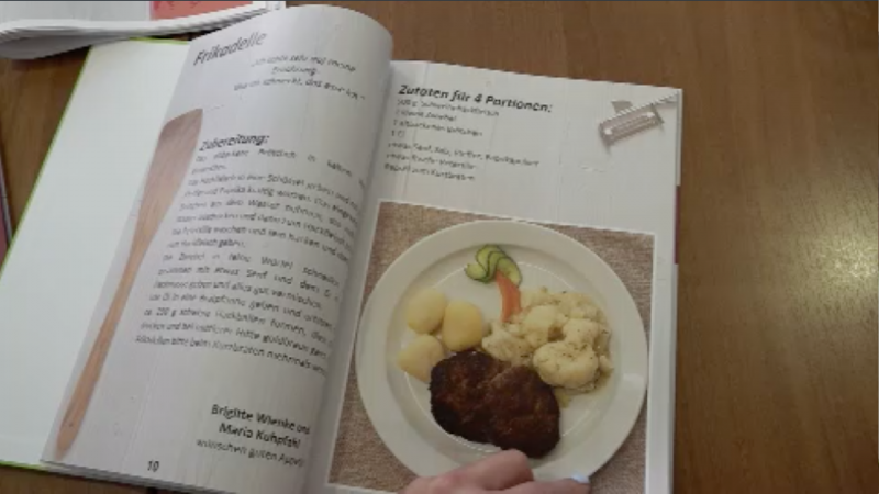 Senioren schreiben Kochbücher (Foto: SAT.1 NRW)