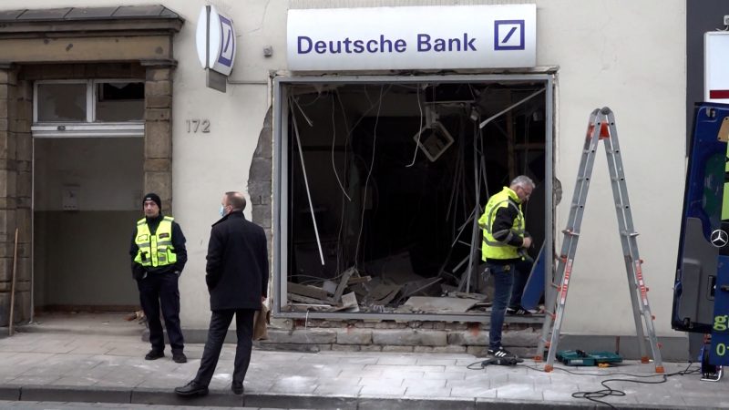 Haus schwer beschädigt (Foto: SAT.1 NRW)