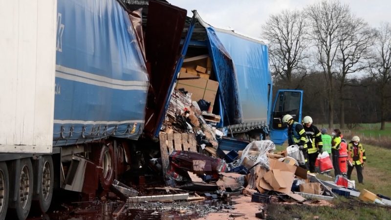 LKW-Unfall auf A2 (Foto: SAT.1 NRW)