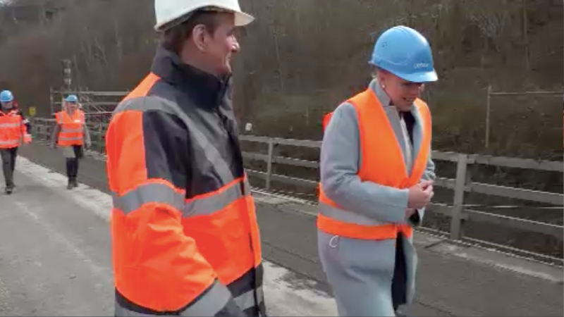 Verkehrsministerin Brandes besucht Brücke (Foto: SAT.1 NRW)