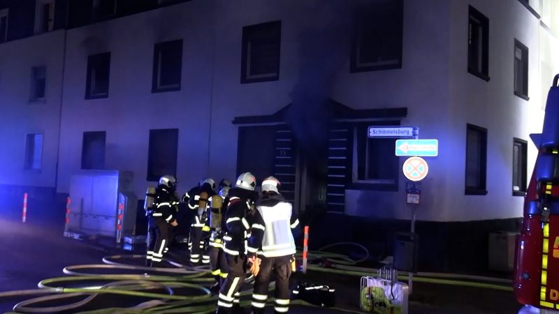 Verletzte bei Wohnungsbrand in Wuppertal (Foto: SAT.1 NRW)