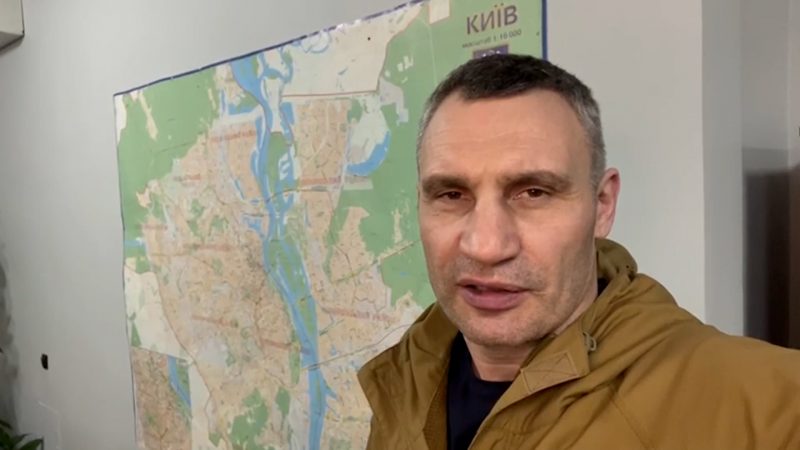 Klitschko dankt OWL (Foto: SAT.1 NRW)