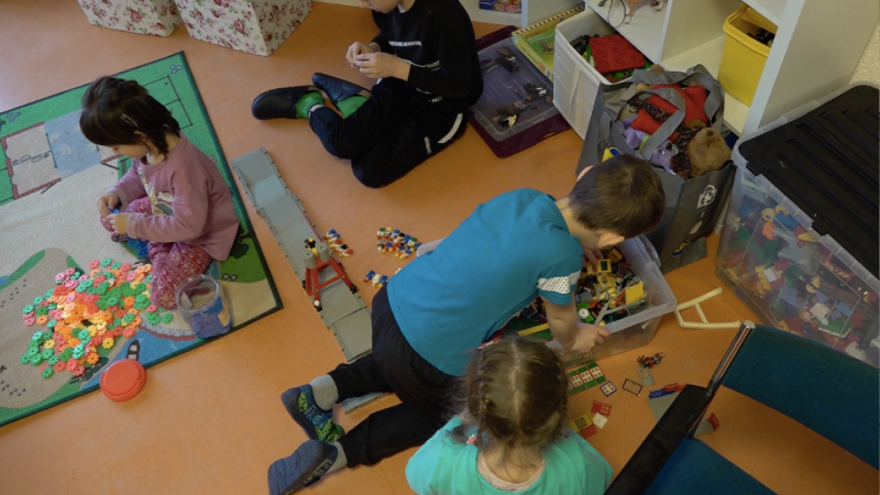 Ukrainische Kinder in Lage (Foto: SAT.1 NRW)