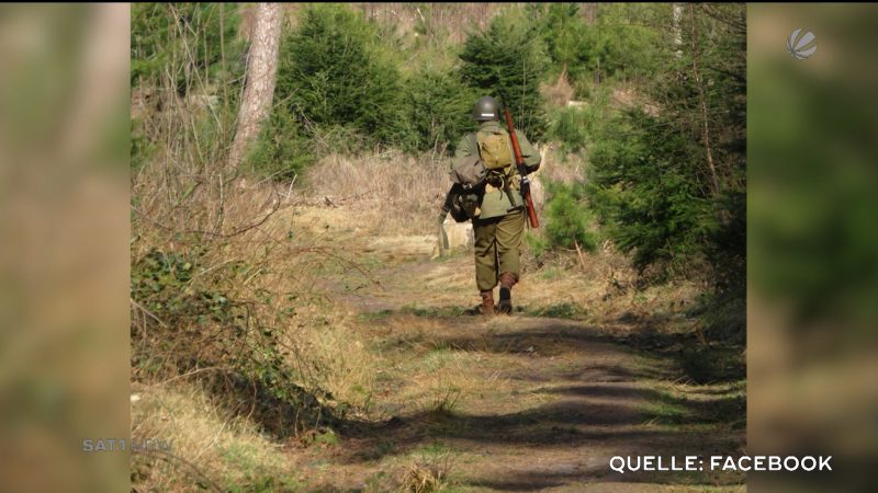 Bewaffneter Mann streift durch Wälder (Foto: SAT.1 NRW)