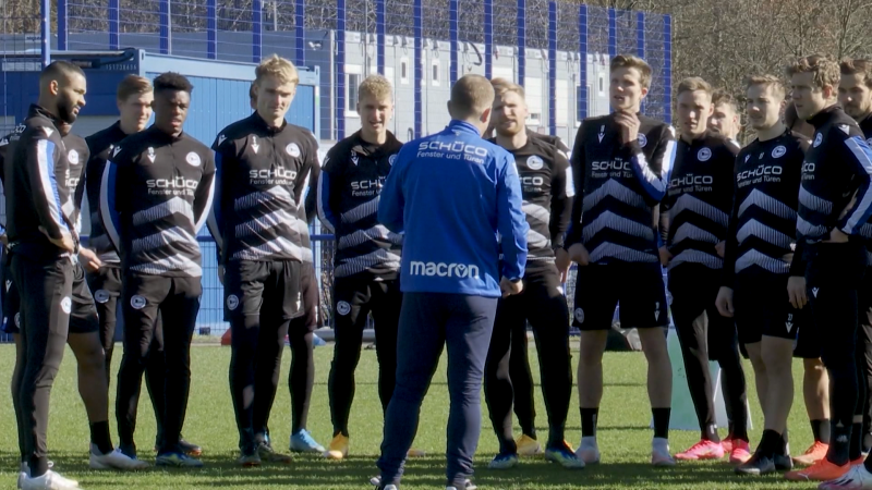 Arminia Bielefeld entlässt Trainer (Foto: SAT.1 NRW)