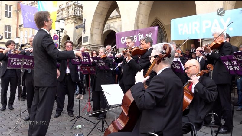 Musiker protestieren mit Flashmob (Foto: SAT.1 NRW)