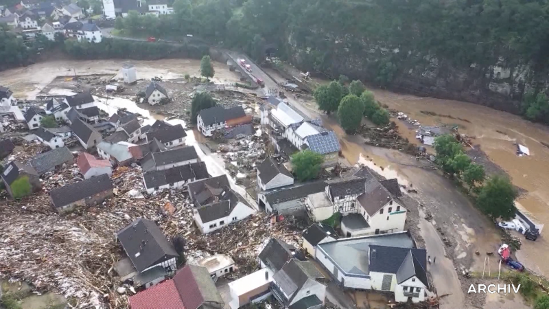 Flutkatastrophe kostet Milliarden (Foto: SAT.1 NRW)
