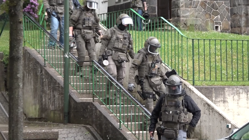 Festnahme nach Schüssen auf Kirmes (Foto: SAT.1 NRW)