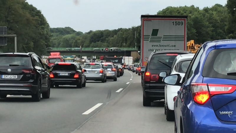 Heute viel Stau für NRW-Autofahrer (Foto: SAT.1 NRW)