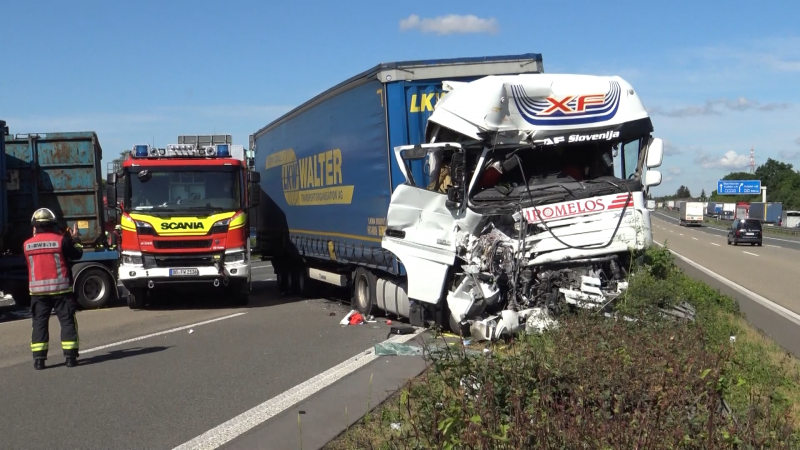 LKW-Unfall auf der A2 (Foto: SAT.1 NRW)