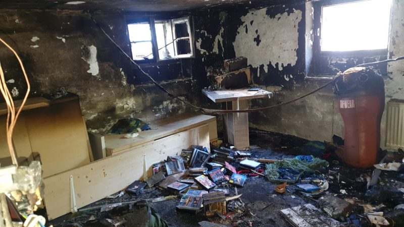 Familie verliert alles nach Wohnungsbrand (Foto: SAT.1 NRW)