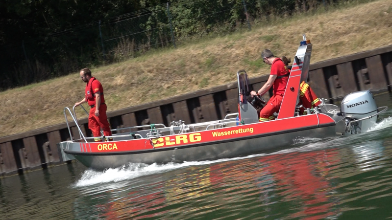 Immer wieder Badeunfälle: Unterwegs mit der DLRG (Foto: SAT.1 NRW)