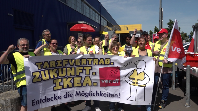 IKEA-Mitarbeiter streiken (Foto: SAT.1 NRW)