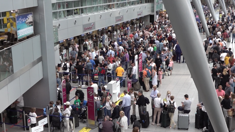 Ferienstart sorgt für Reisechaos (Foto: SAT.1 NRW)