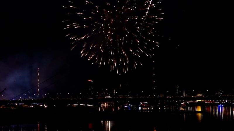 Unterwegs mit Chefpyrotechniker der Rheinkirmes (Foto: SAT.1 NRW)