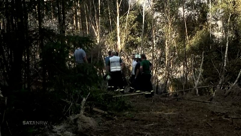 Update: Waldbrand in Sundern (Foto: SAT.1 NRW)