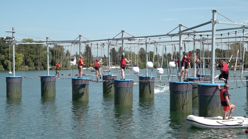 Schwimmender Kletterpark in Selm (Foto: SAT.1 NRW)