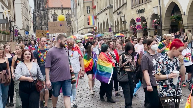 Iran-Wagen beim CSD in Köln (Foto: SAT.1 NRW)