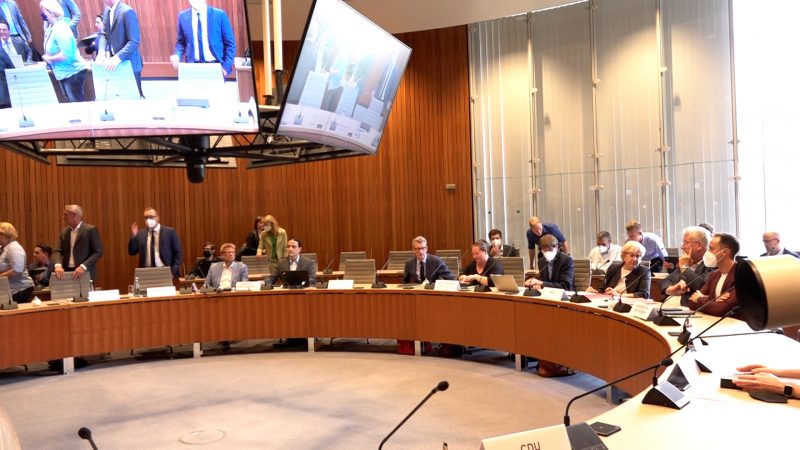 Sondersitzung zu tödlichen Polizei-Schüssen (Foto: SAT.1 NRW)