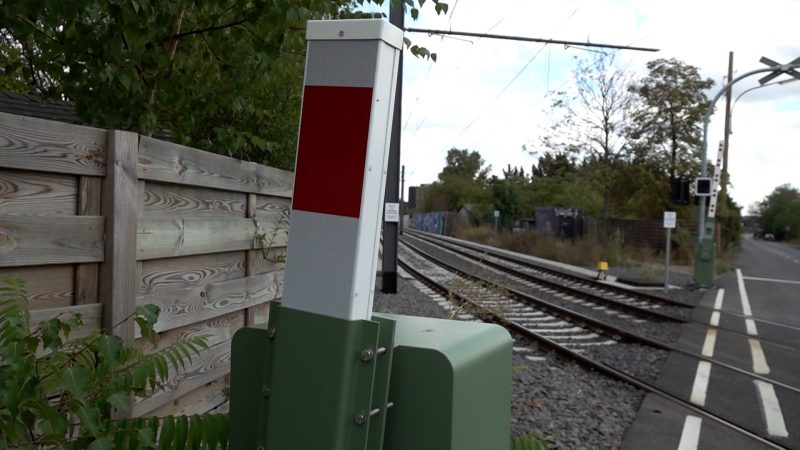 Kuriose Mini-Schranke in Köln (Foto: SAT.1 NRW)