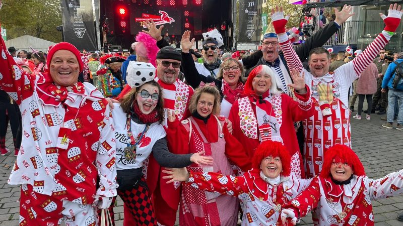 Rheinland feiert Altweiber (Foto: SAT.1 NRW)