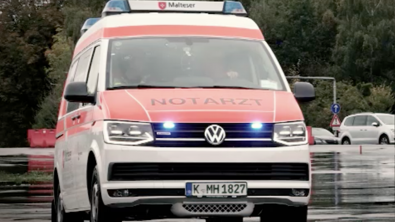 Unbekannter sabotiert Krankenwagen (Foto: SAT.1 NRW)