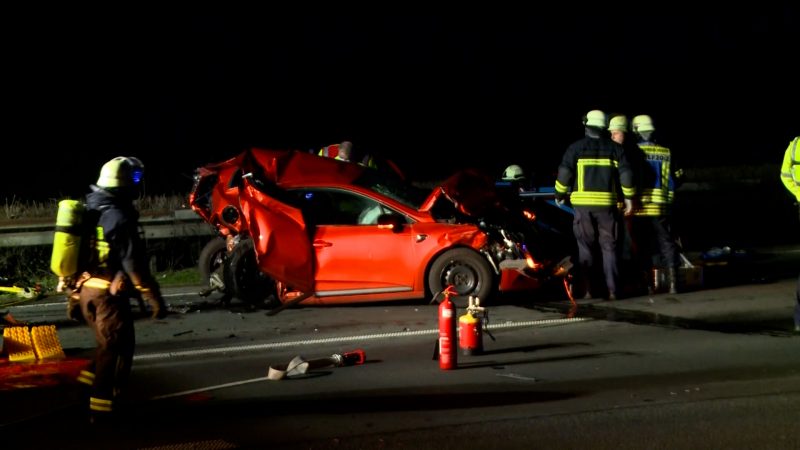 Unfall auf A57 bei Moers (Foto: SAT.1 NRW)