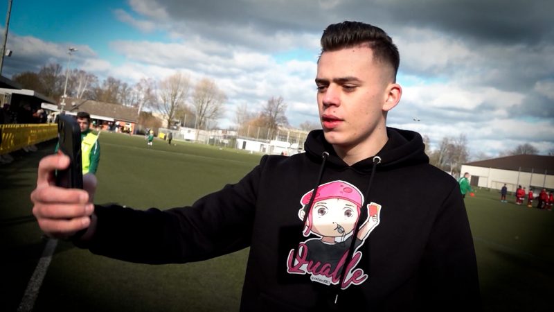 Erster Schiri-Influencer Deutschlands (Foto: SAT.1 NRW)