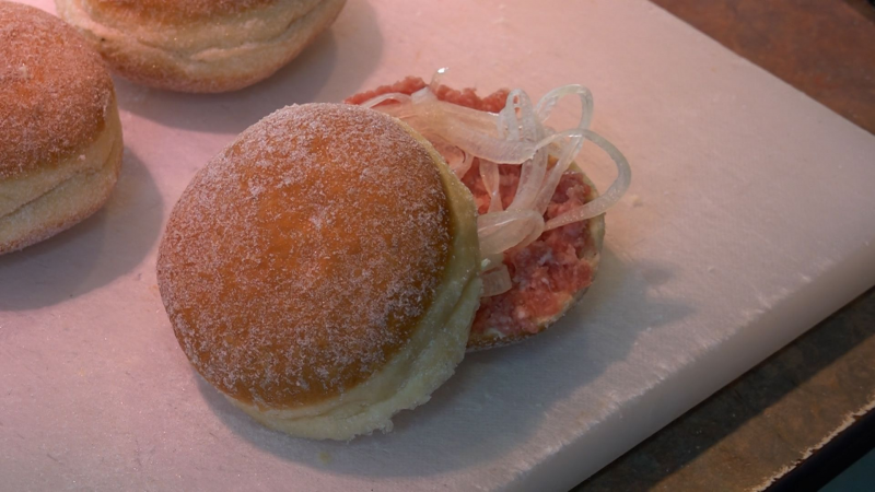 Mett-Berliner aus Bochum (Foto: SAT.1 NRW)