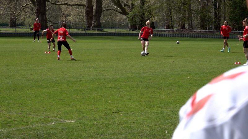 Zuschauerrekord beim Frauenfußball (Foto: SAT.1 NRW)