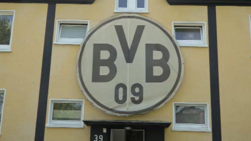 BVB-Fans beten für die Meisterschaft (Foto: SAT.1 NRW)