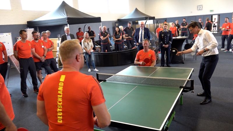 Wüst besucht Trainingscamp für Invictus Games (Foto: SAT.1 NRW)