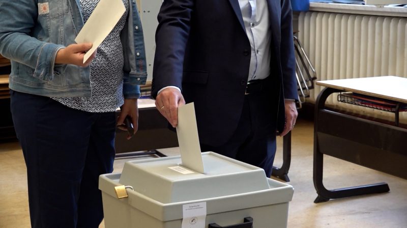 Diskussion um Wahlrecht für Flüchtlinge in NRW (Foto: SAT.1 NRW)