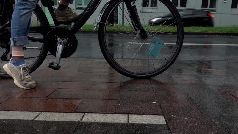 Nackte Fahrradfahrer in Köln  (Foto: SAT.1 NRW)