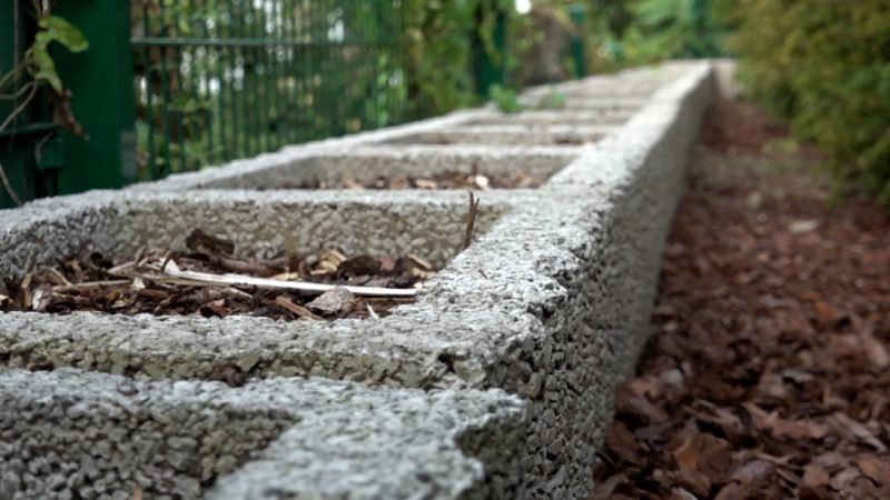 Anwohner darf seinen eigenen Garten nicht betreten (Foto: SAT.1 NRW)