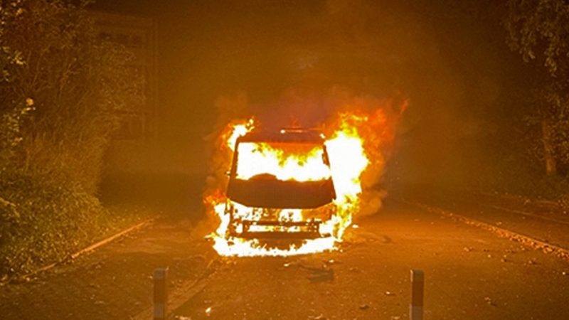 Feuerteufel wütet in Ratingen (Foto: SAT.1 NRW)