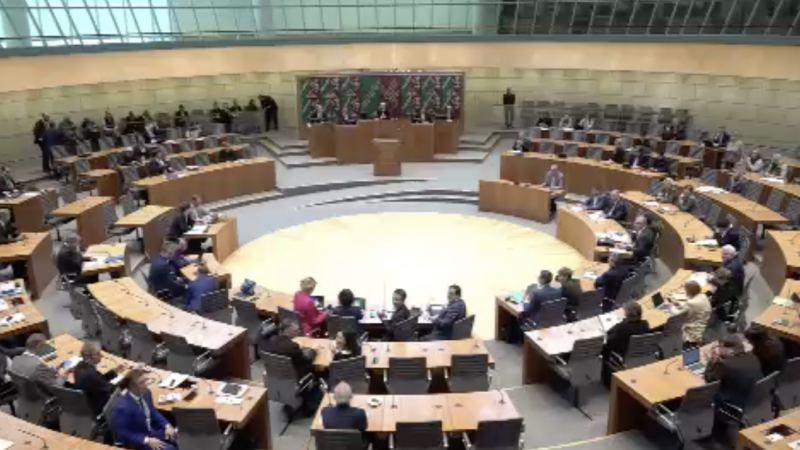 NRW-Landtag debattiert über Haushalt 2024 (Foto: SAT.1 NRW)