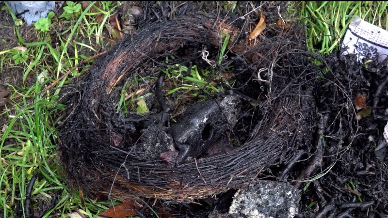 Adventskranz brennt lichterloh in Dinslaken (Foto: SAT.1 NRW)