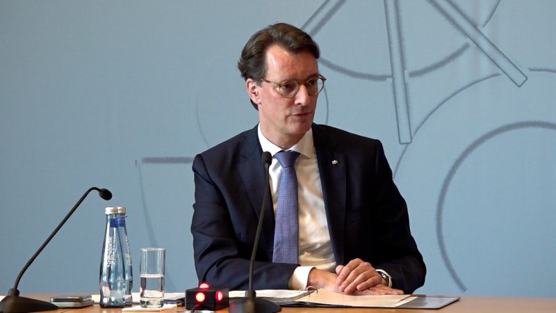 Ministerpräsident Wüst zu aktuellen Themen  (Foto: SAT.1 NRW)