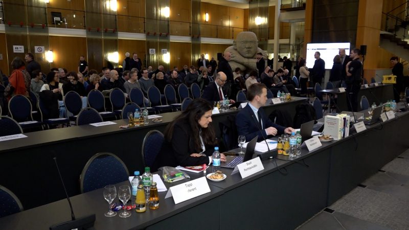 “Extremistischer Verdachtsfall”: AfD-Prozess geht weiter (Foto: SAT.1 NRW)