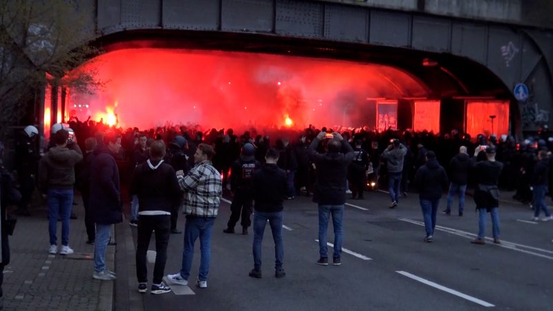 Ausschreitungen beim Champions-League Spiel (Foto: SAT.1 NRW)