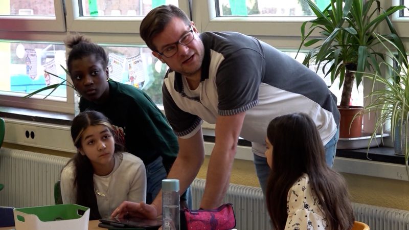 Grundschullehrern droht Zwangsversetzung (Foto: SAT.1 NRW)