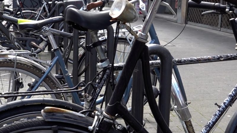 Bestatter schließt wegen Fahrradstraße (Foto: SAT.1 NRW)