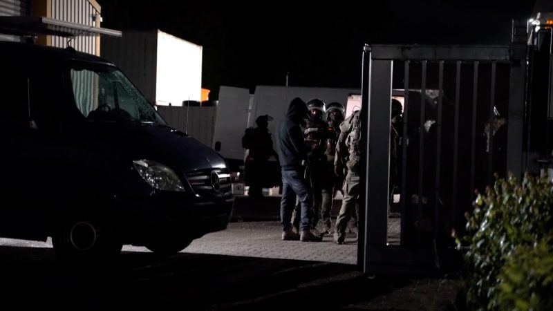 Acht Menschen bei Bandendiebstahl festgenommen (Foto: SAT.1 NRW)