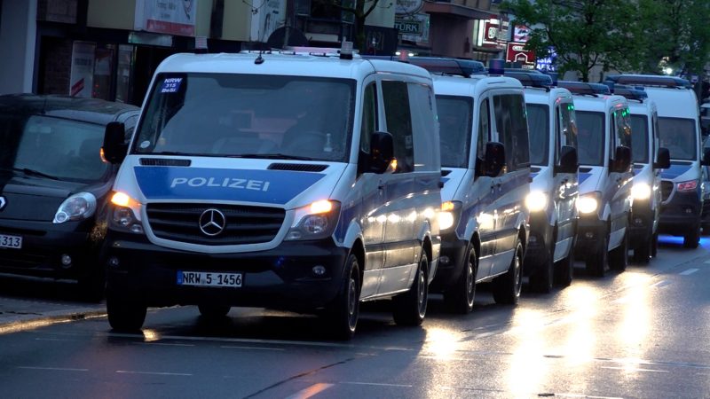 Razzia in Solingen: Drogen, Waffen und Festnahmen (Foto: SAT.1 NRW)